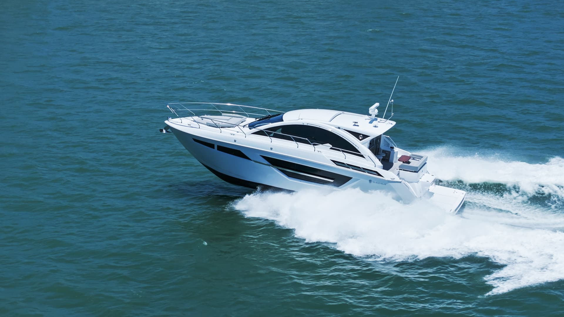 2025 Cruisers Yachts 50 Cantius - Image 16