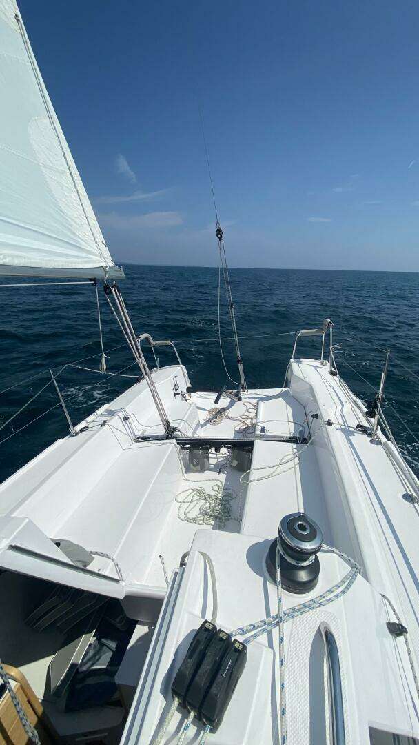 2018 Catalina 275 Sport - Image 8