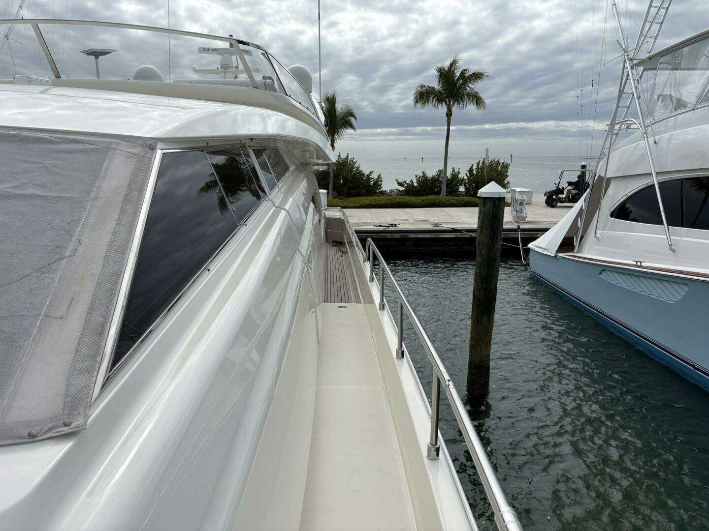 1999 Ferretti Yachts 80 RPH - Image 4