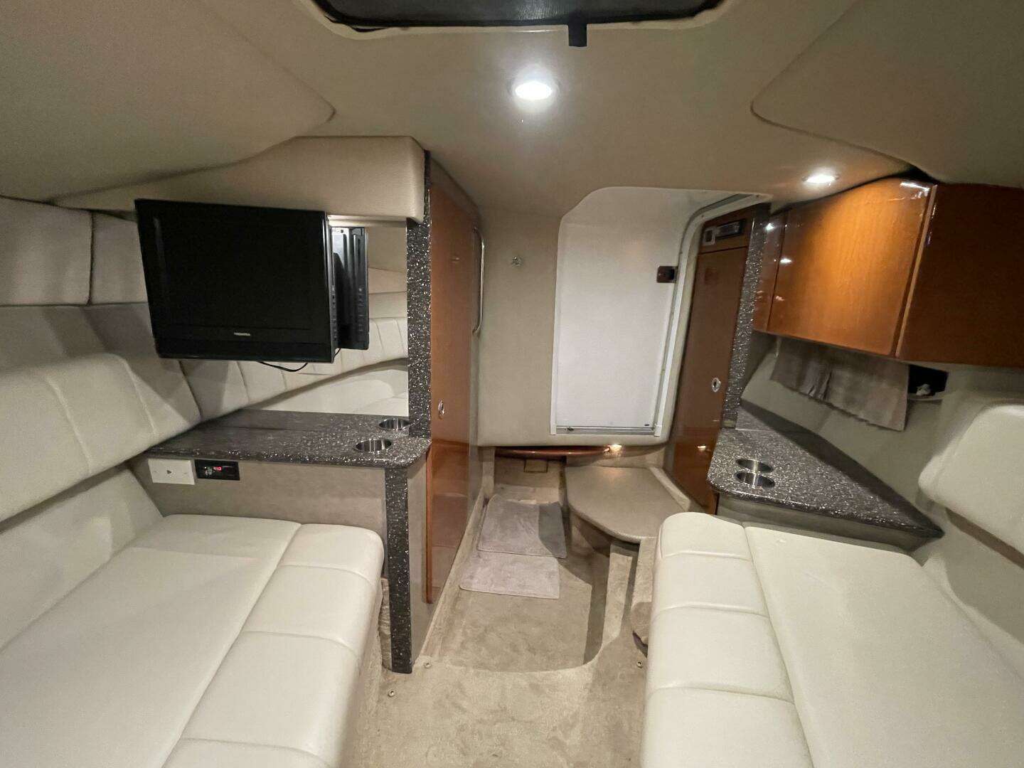 2006 Formula 280 SS - Image 52