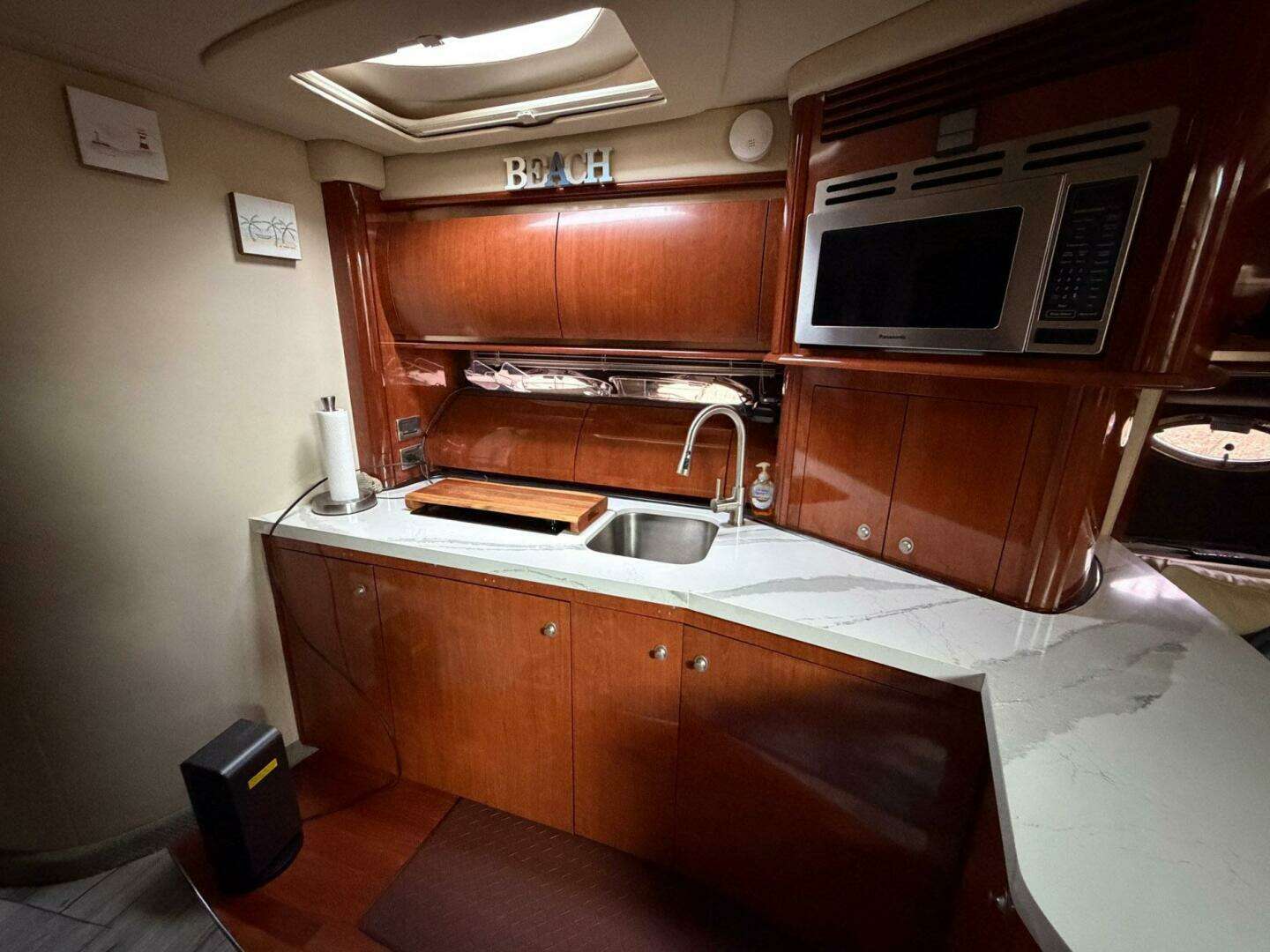 2004 Sea Ray 500 Sundancer - Image 30