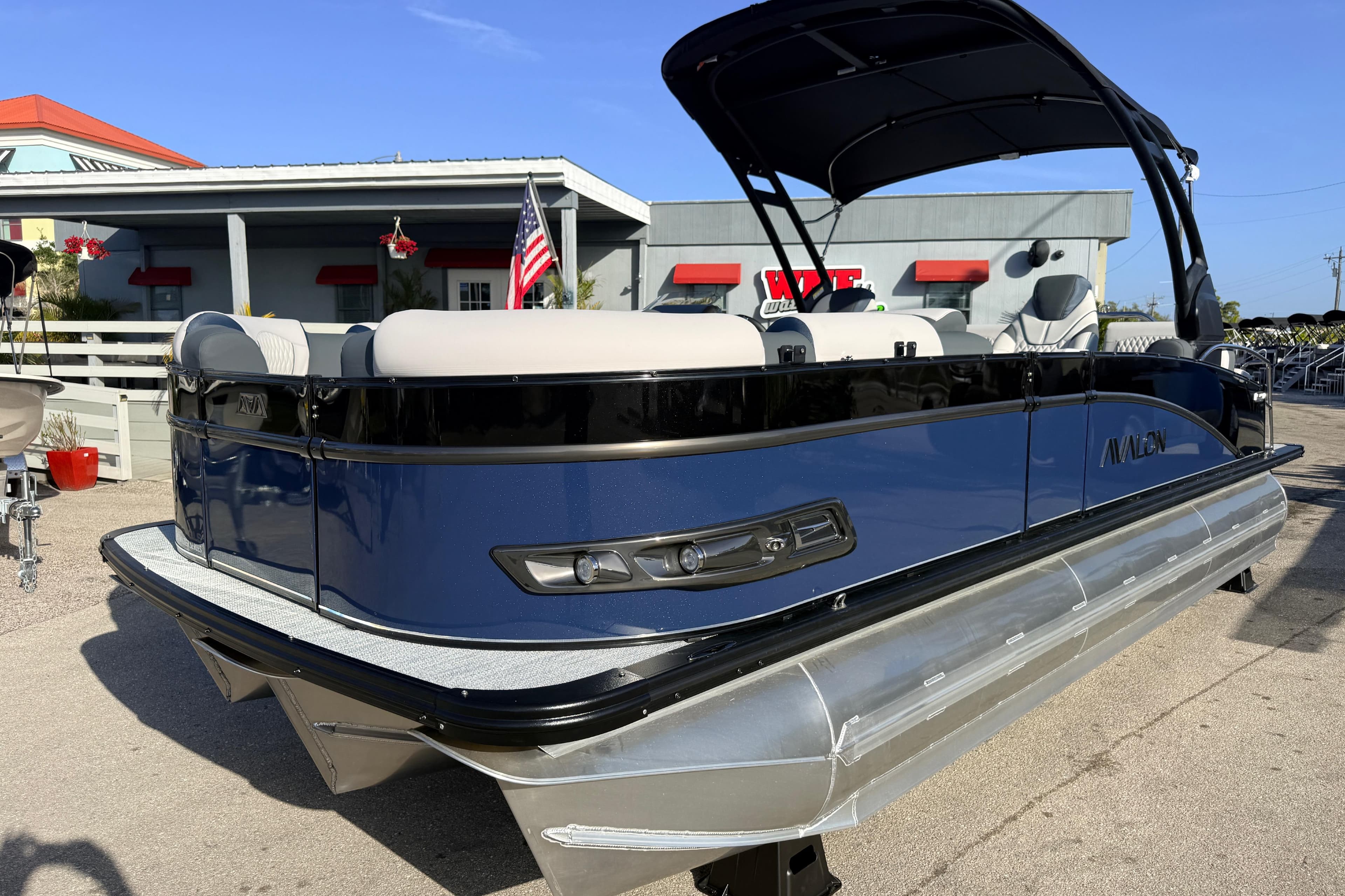 2026 Avalon 2385 Catalina Quad Lounger Shift, Tri Toon, High Performance