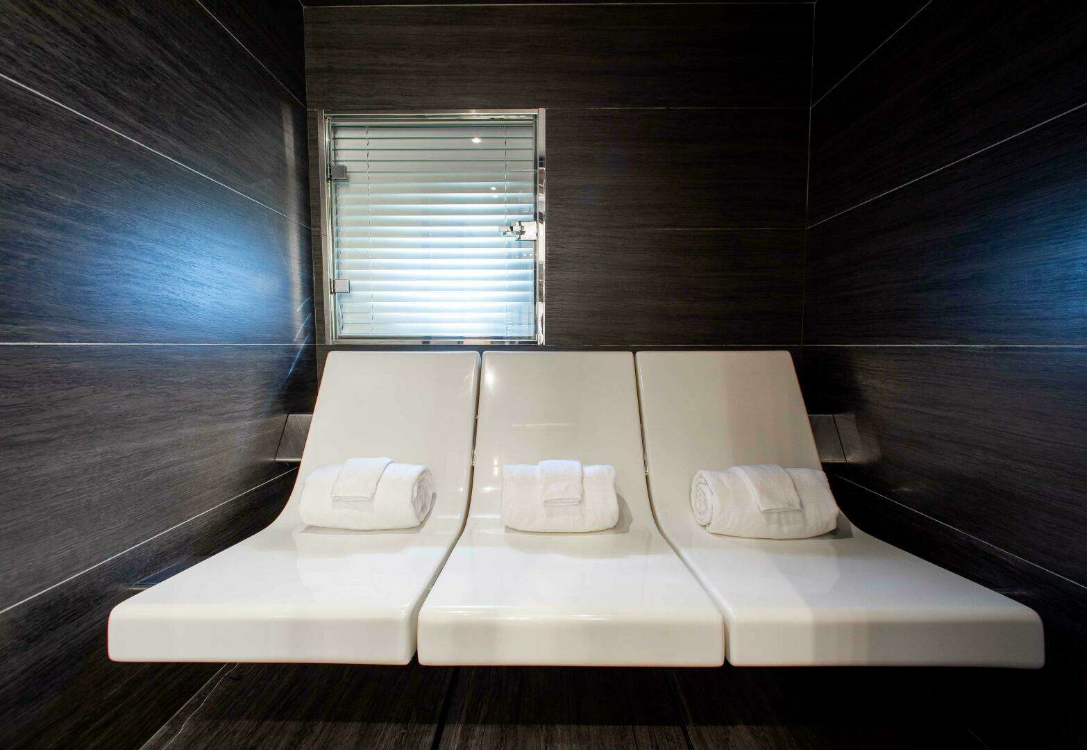 2014 Riva Mythos - Image 60