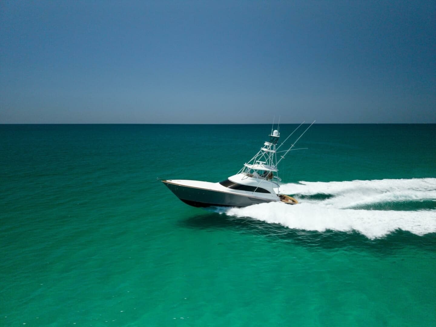 2015 Viking 62 Convertible - Image 43