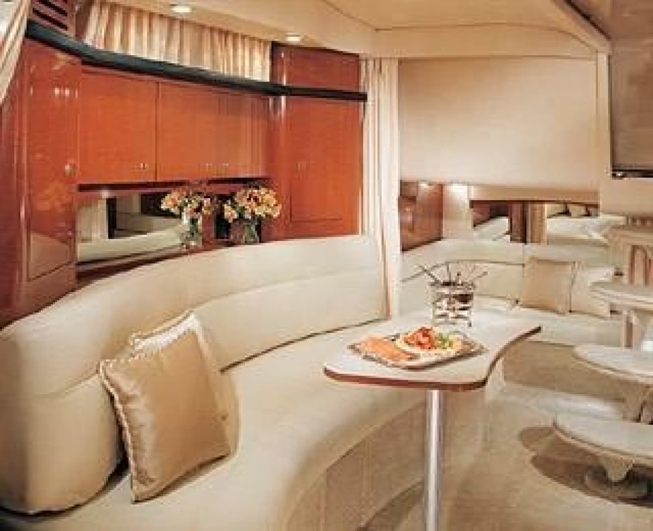 2003 Sea Ray 340 Sundancer - Image 20