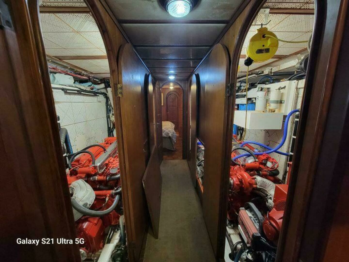 1987 Marine Trader Wide Body - Image 111