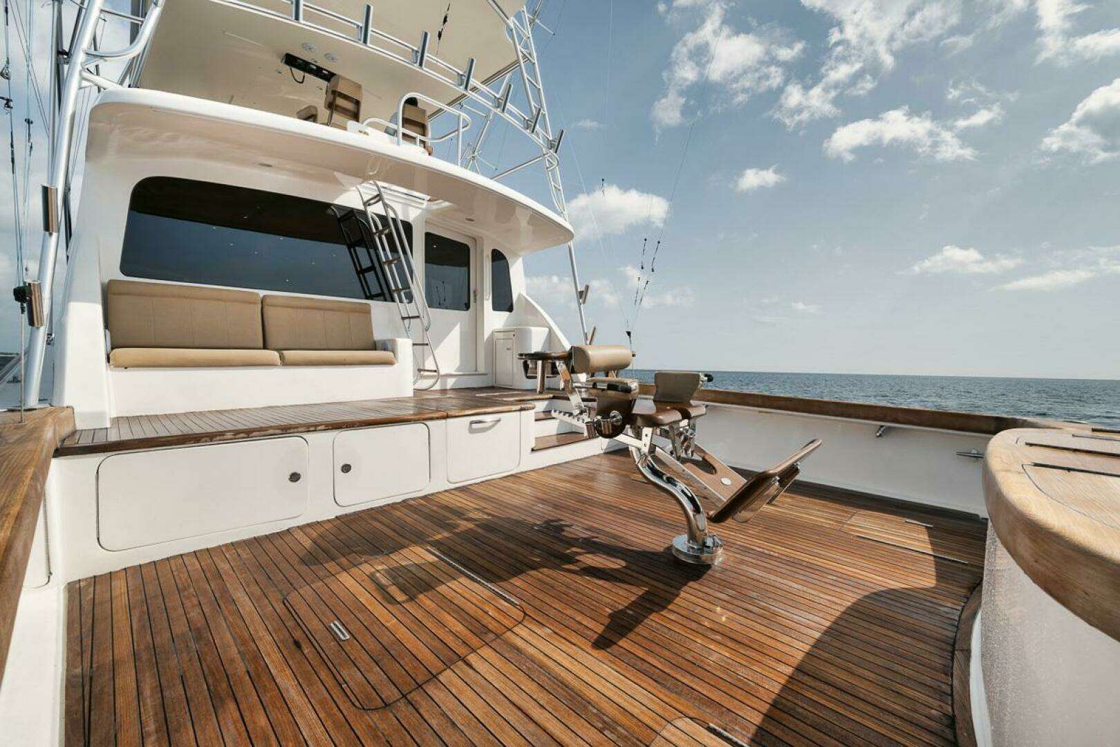 2005 Ocean 73 Super Sport - Image 25
