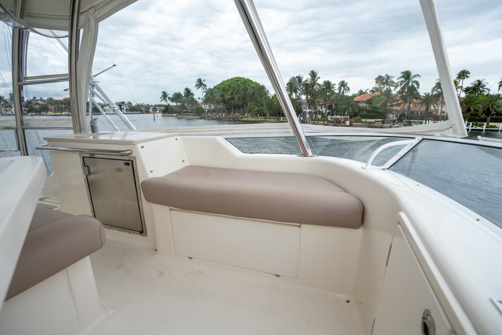 2011 Riviera 43 Open Flybridge - Image 17