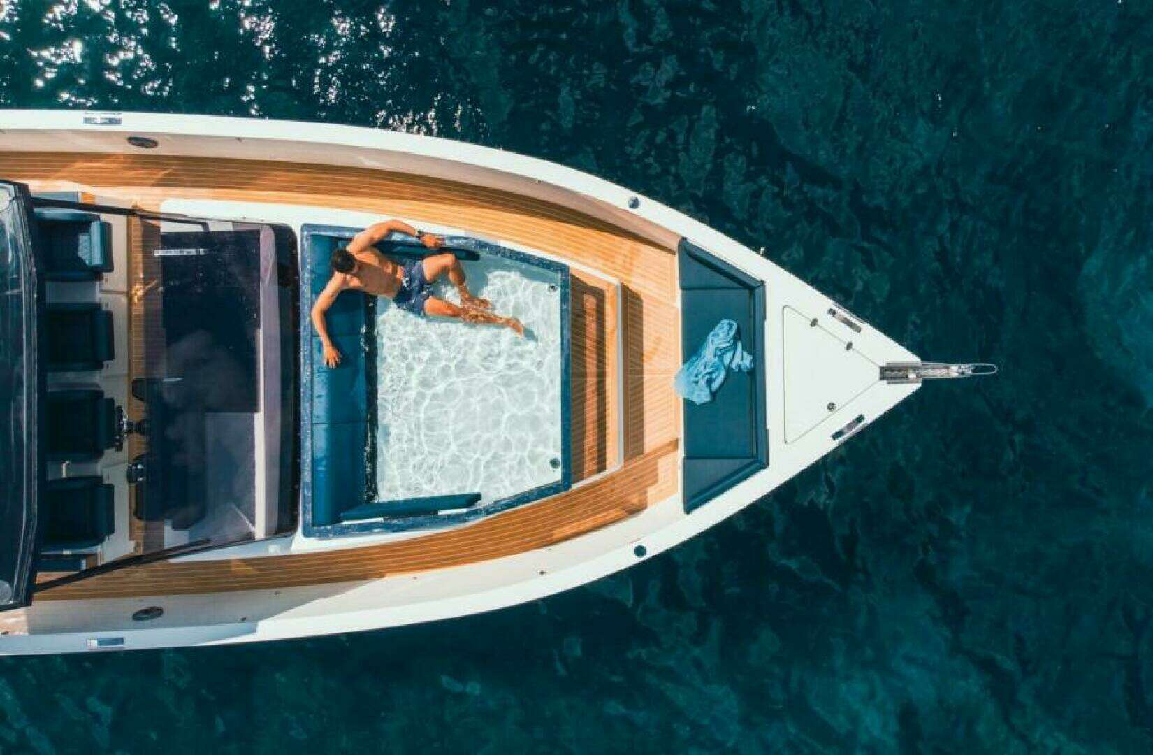 2026 De Antonio Yachts 50 Open - Image 11