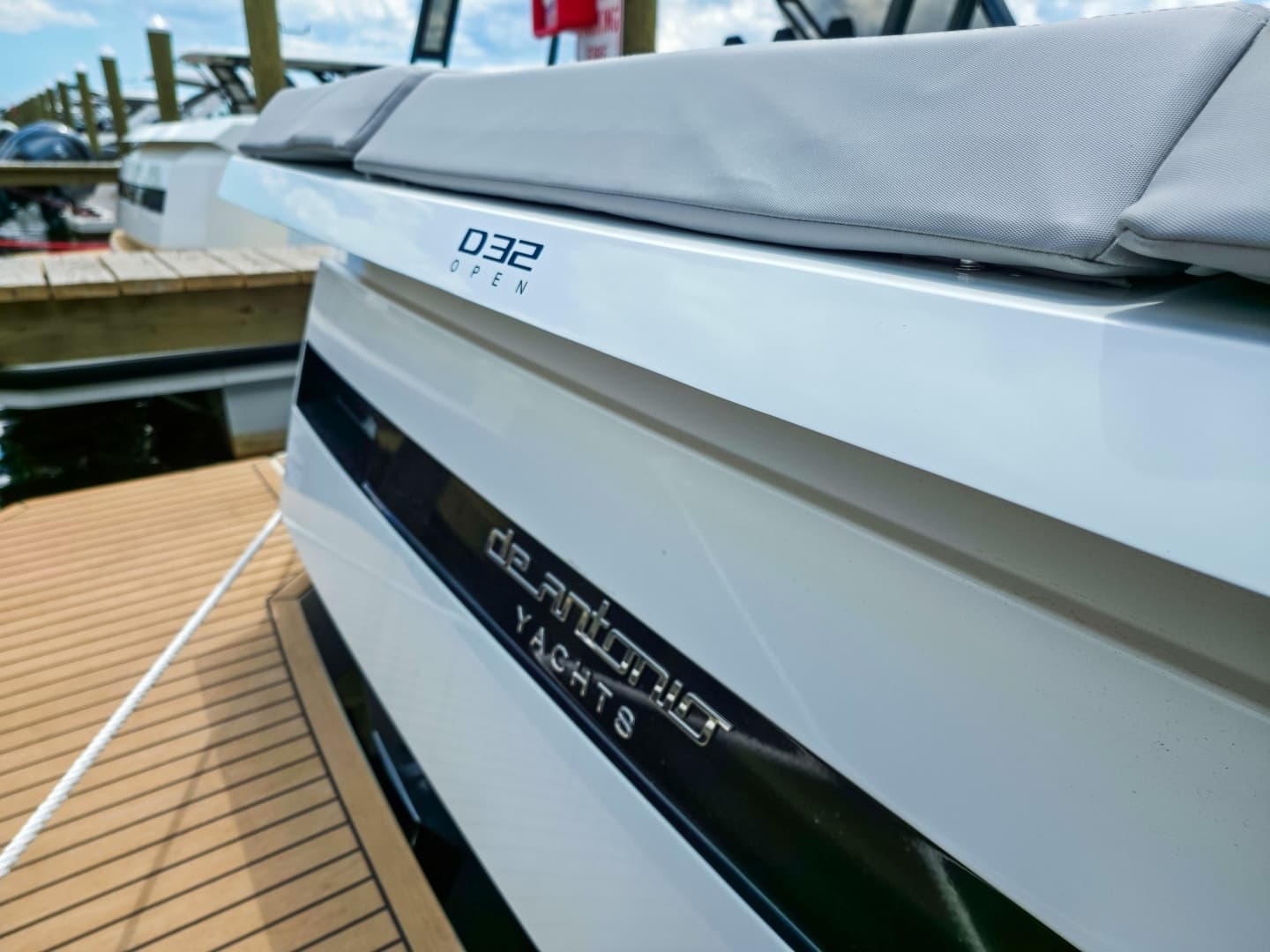 2026 De Antonio Yachts D32 - Image 18