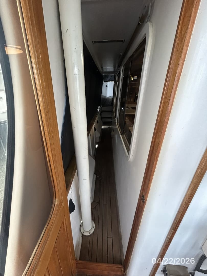 1984 DeFever Raised Pilothouse - Image 18