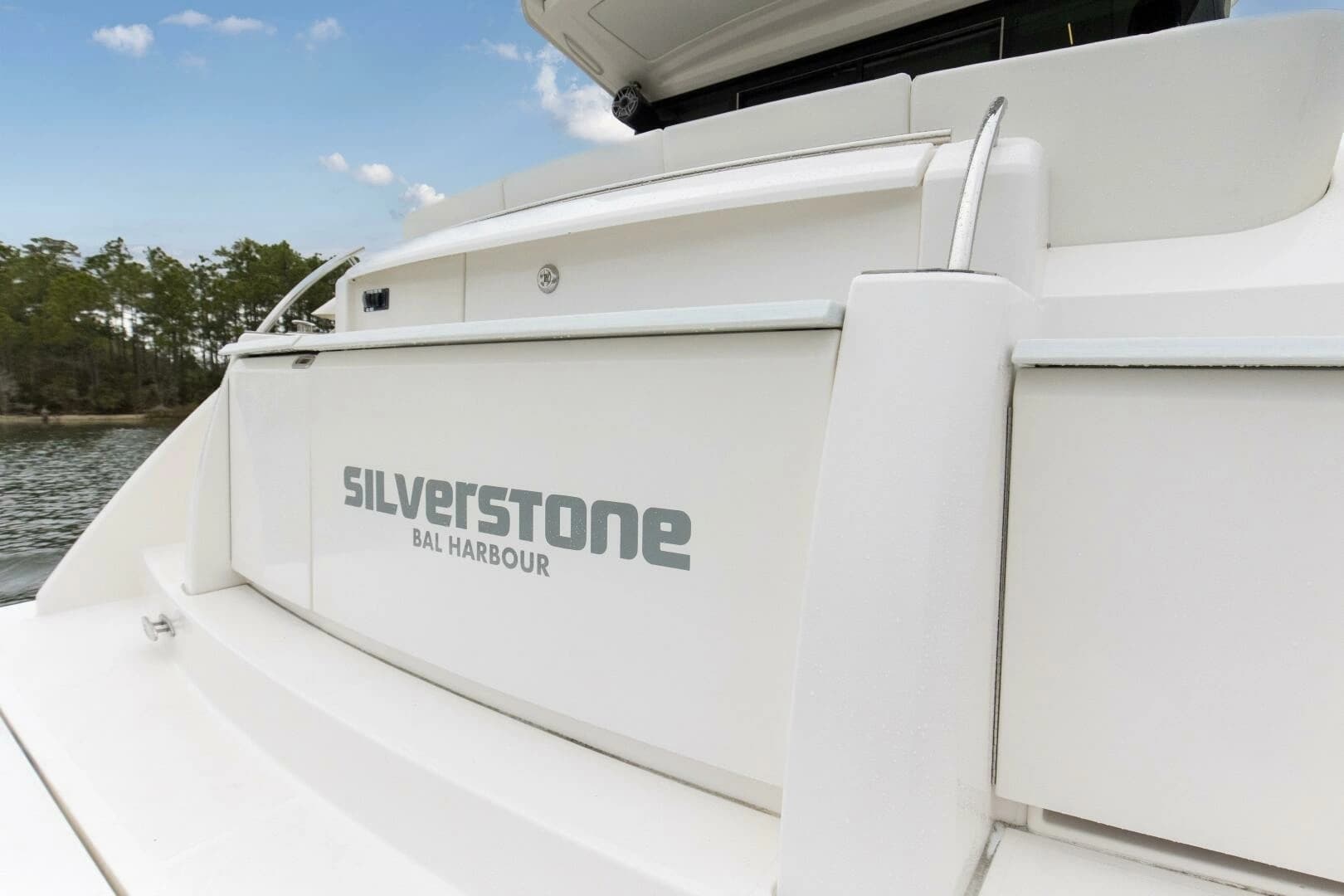 2019 Tiara Yachts C49 Coupe - Image 37