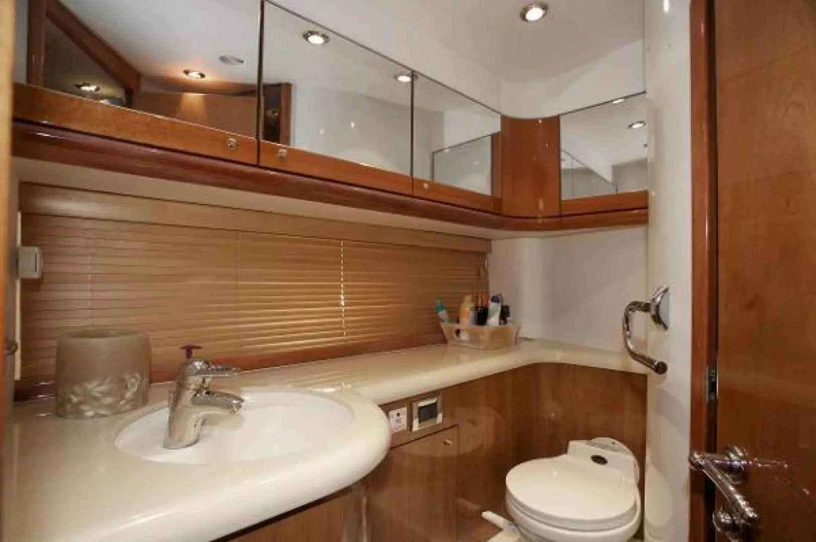 1999 Sunseeker Predator - Image 18