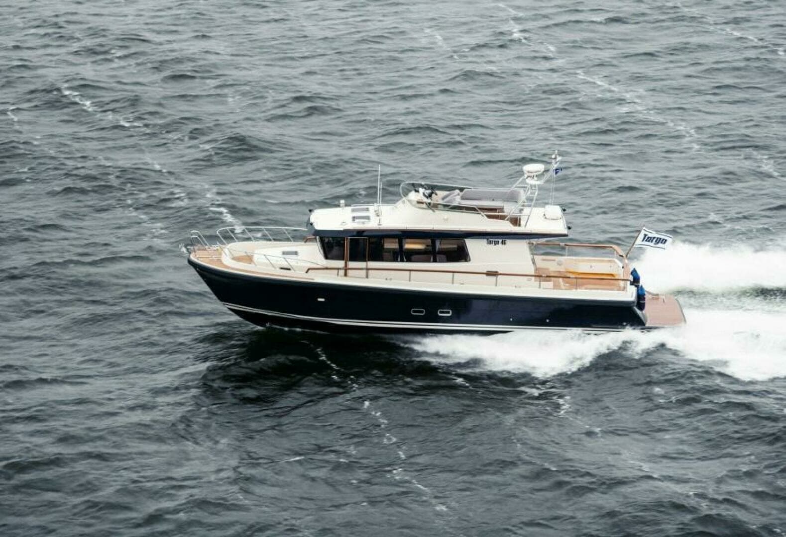 2028 Targa 46 - Image 8