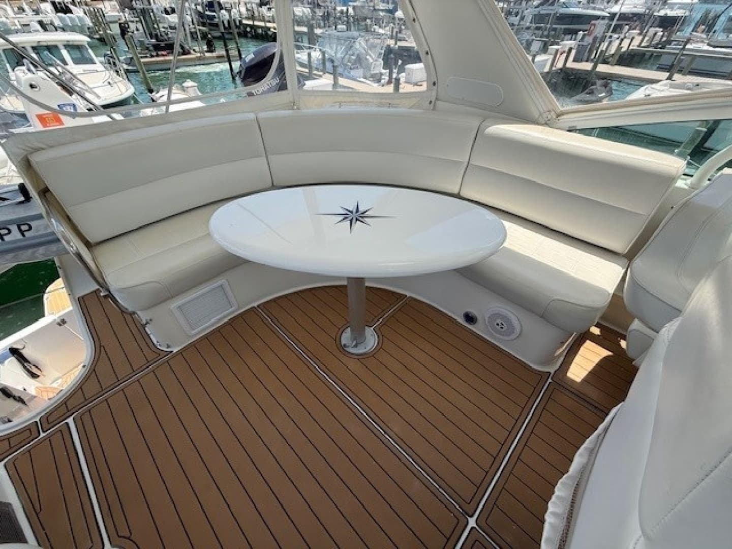 2005 Carver 46 Voyager - Image 33