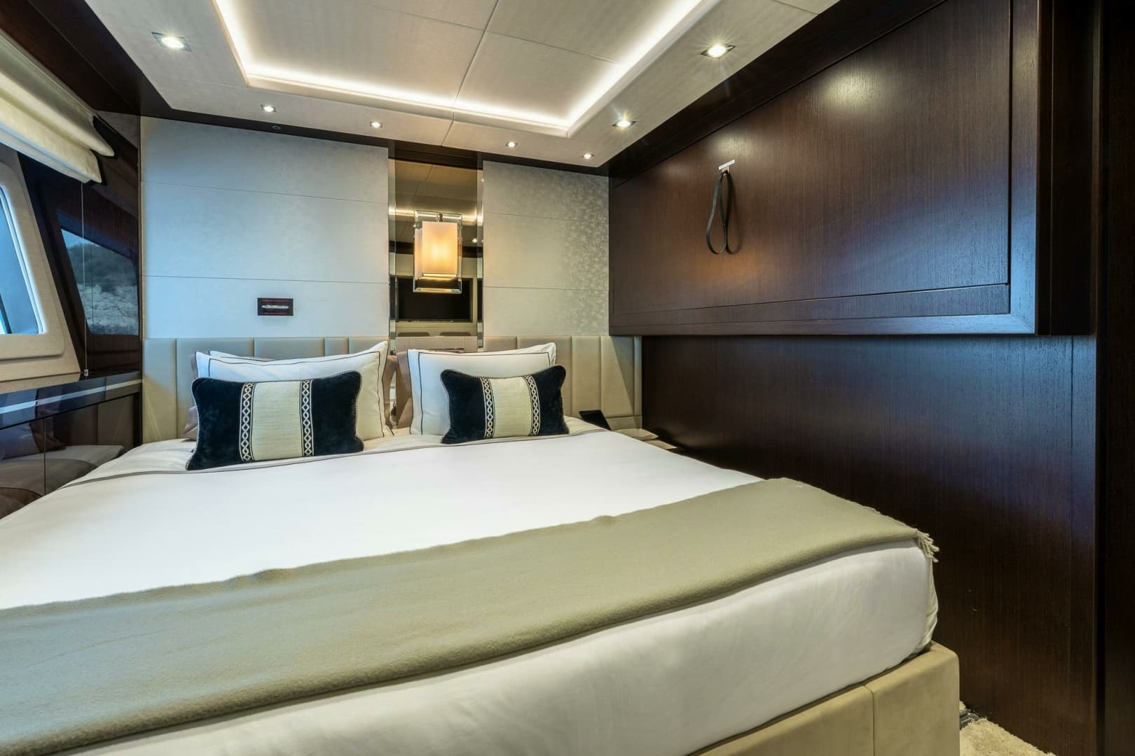 2020 Sunseeker Sunseeker 116 Yacht - Image 35