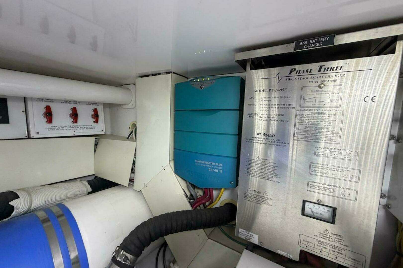 2004 Viking 56 Convertible - Image 47