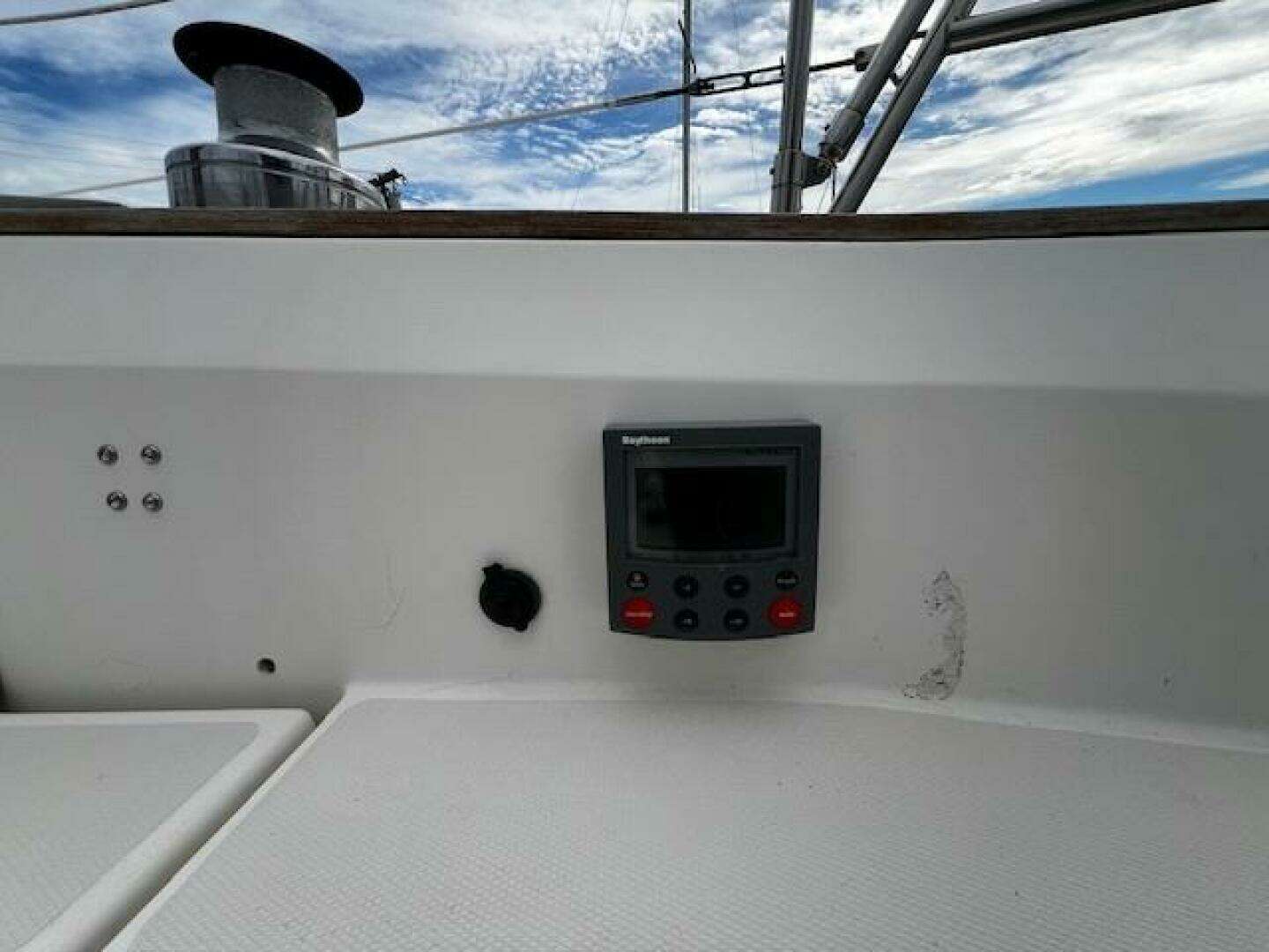 1987 Sabre 34 Mark II - Image 14