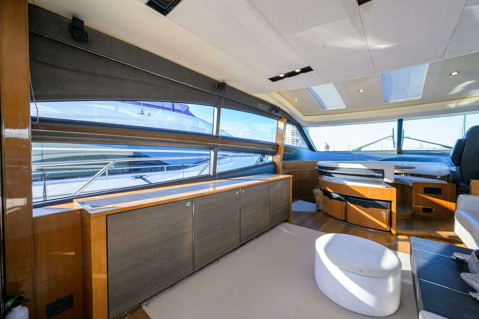 2013 Princess V72 Express Yacht - Image 9