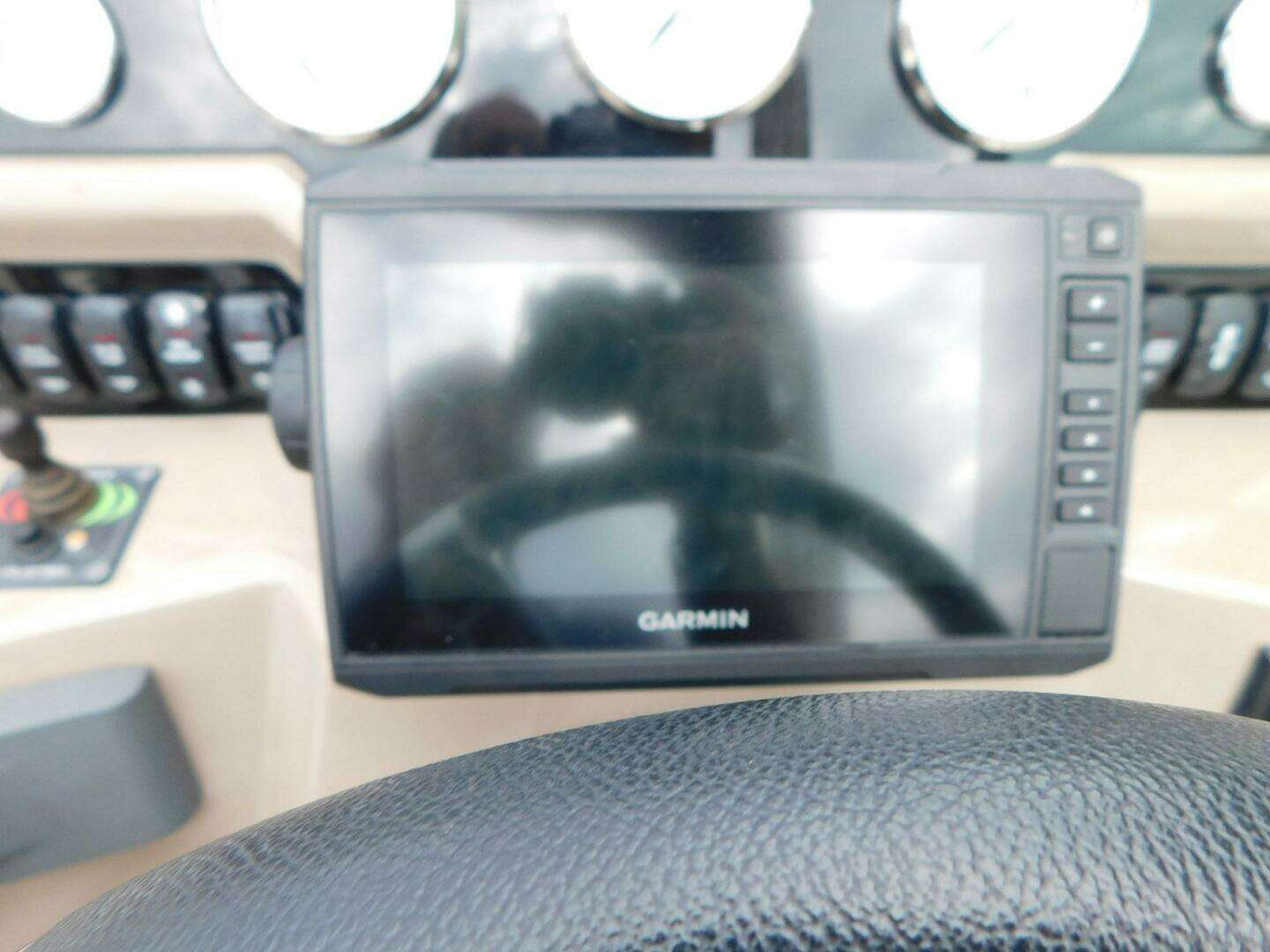2018 Regal 26 Express - Image 11