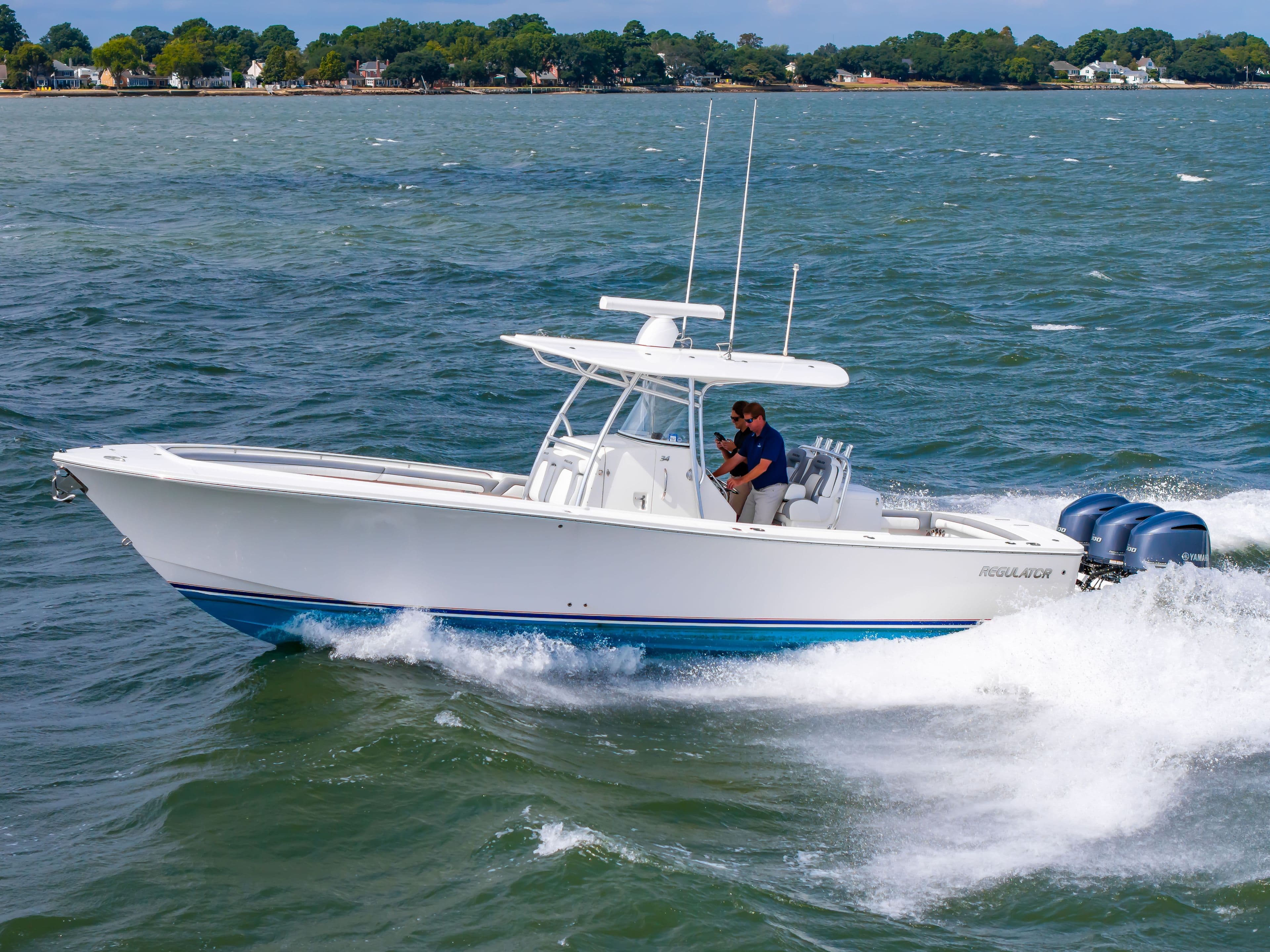 2018 Regulator 34 FS - 27