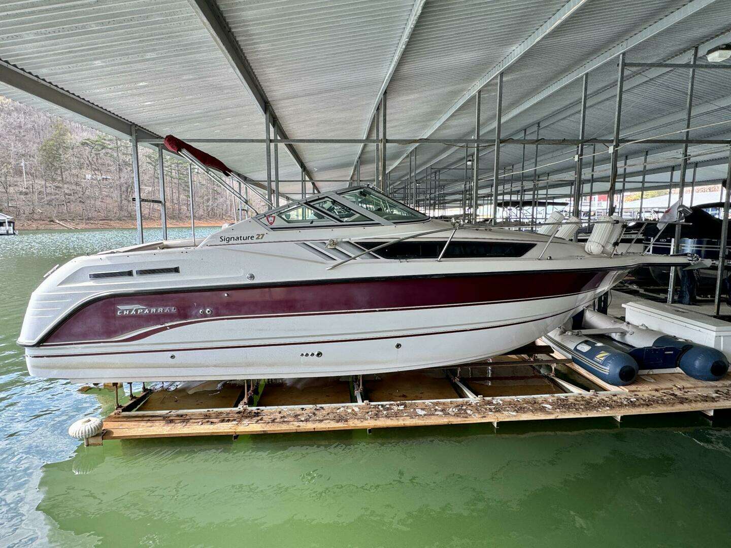1994 Chaparral Signature 27 Cabin Cruiser - Image 7