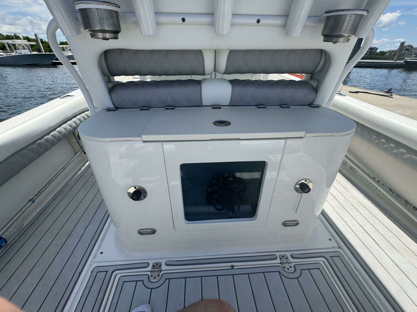 2018 ShearWater 270 Carolina Flare - Image 23