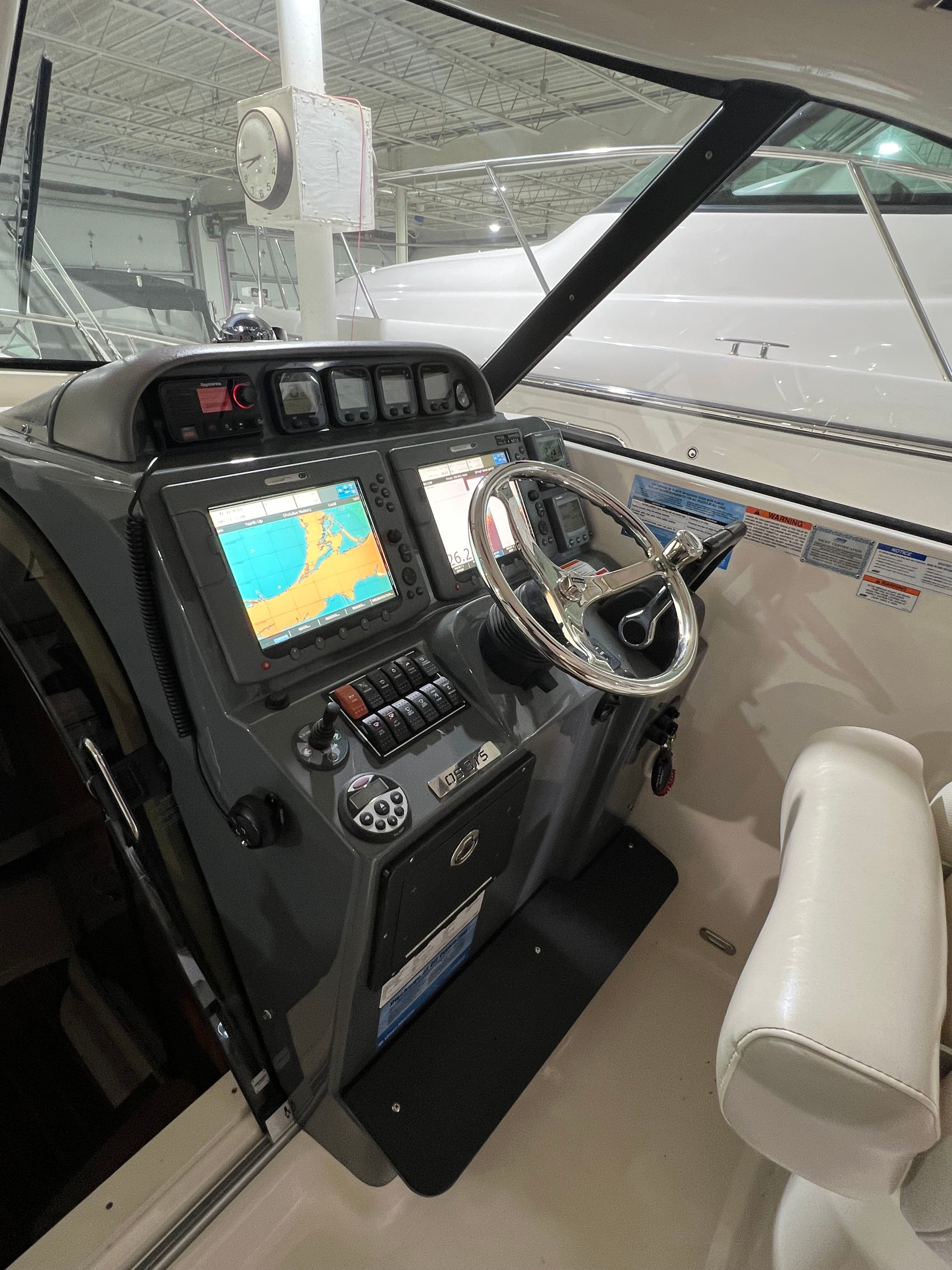 2008 Pursuit OS 315 Offshore - 23