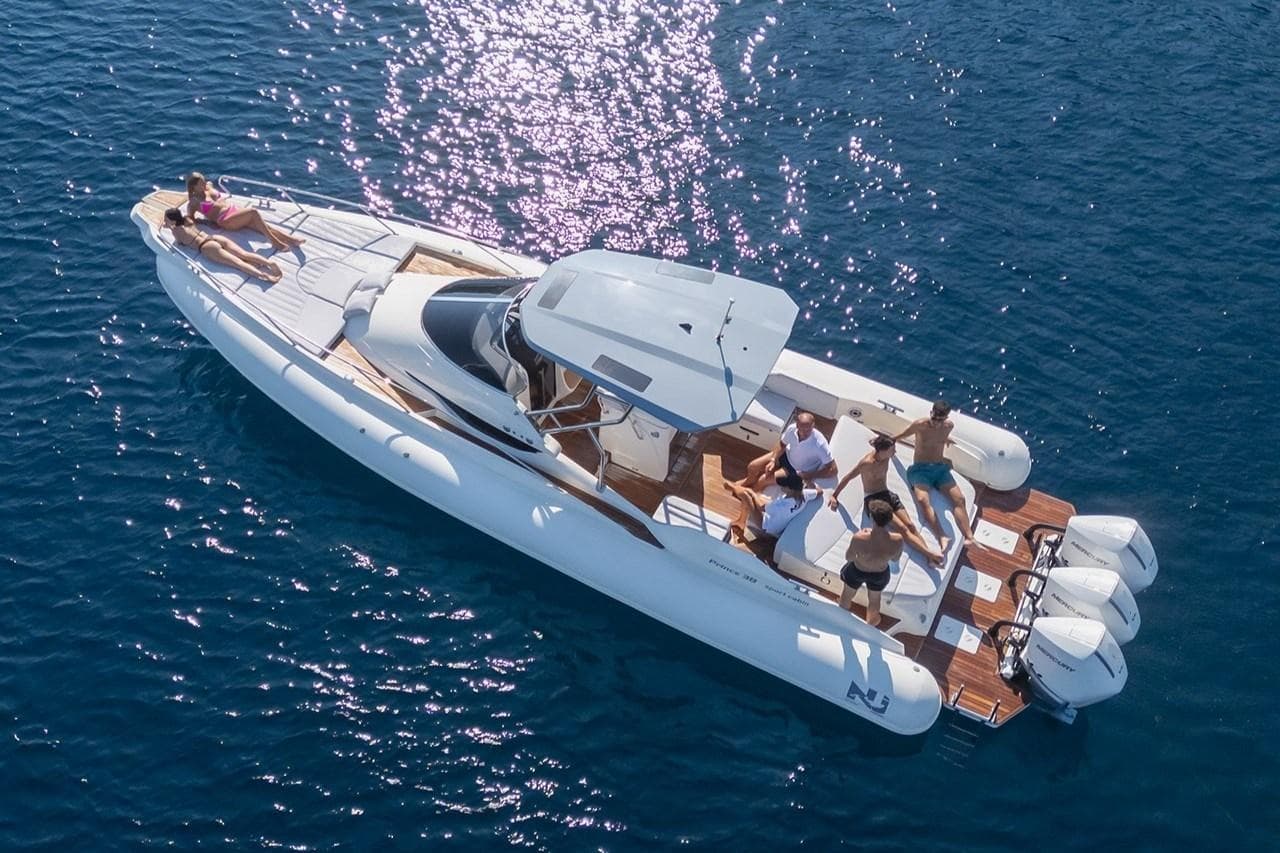 17 Exterior