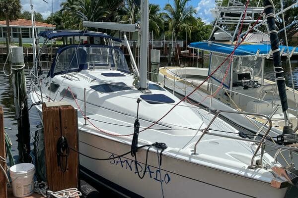 2006 Hunter 33