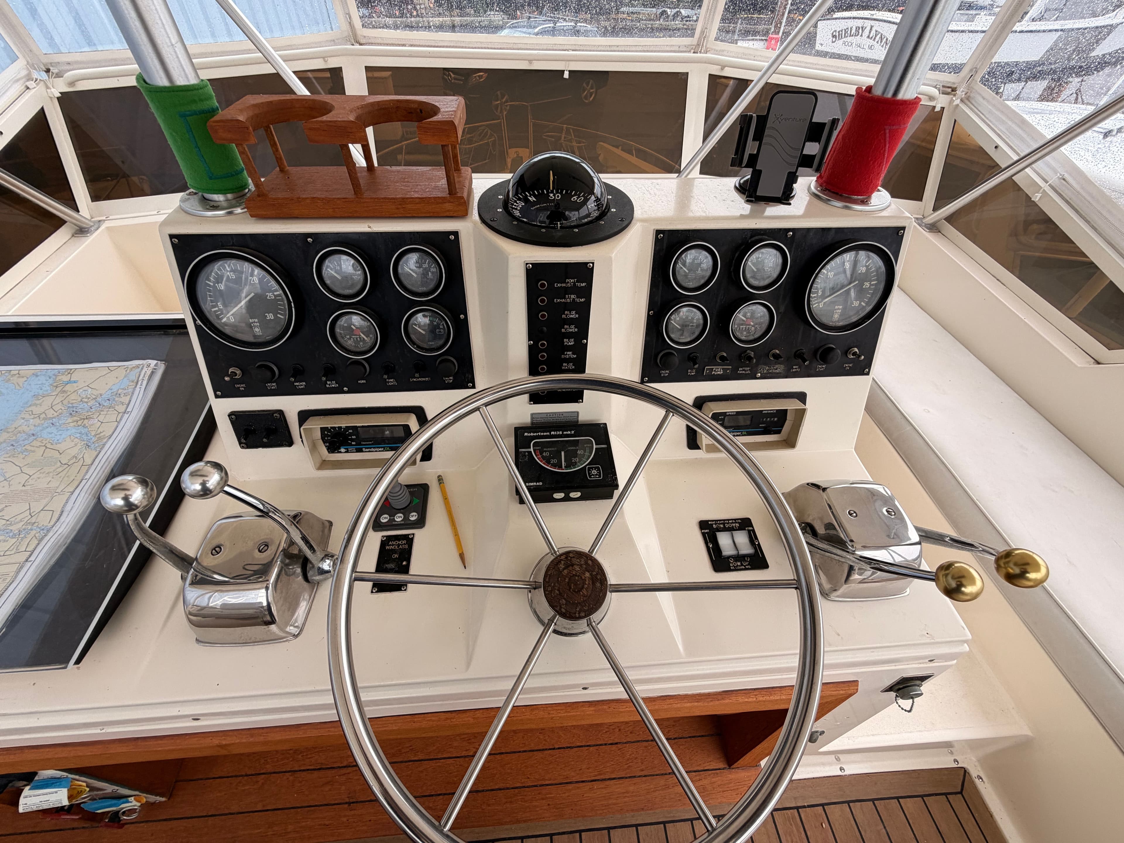1987 Viking Dbl Cabin Motor Yacht - 25