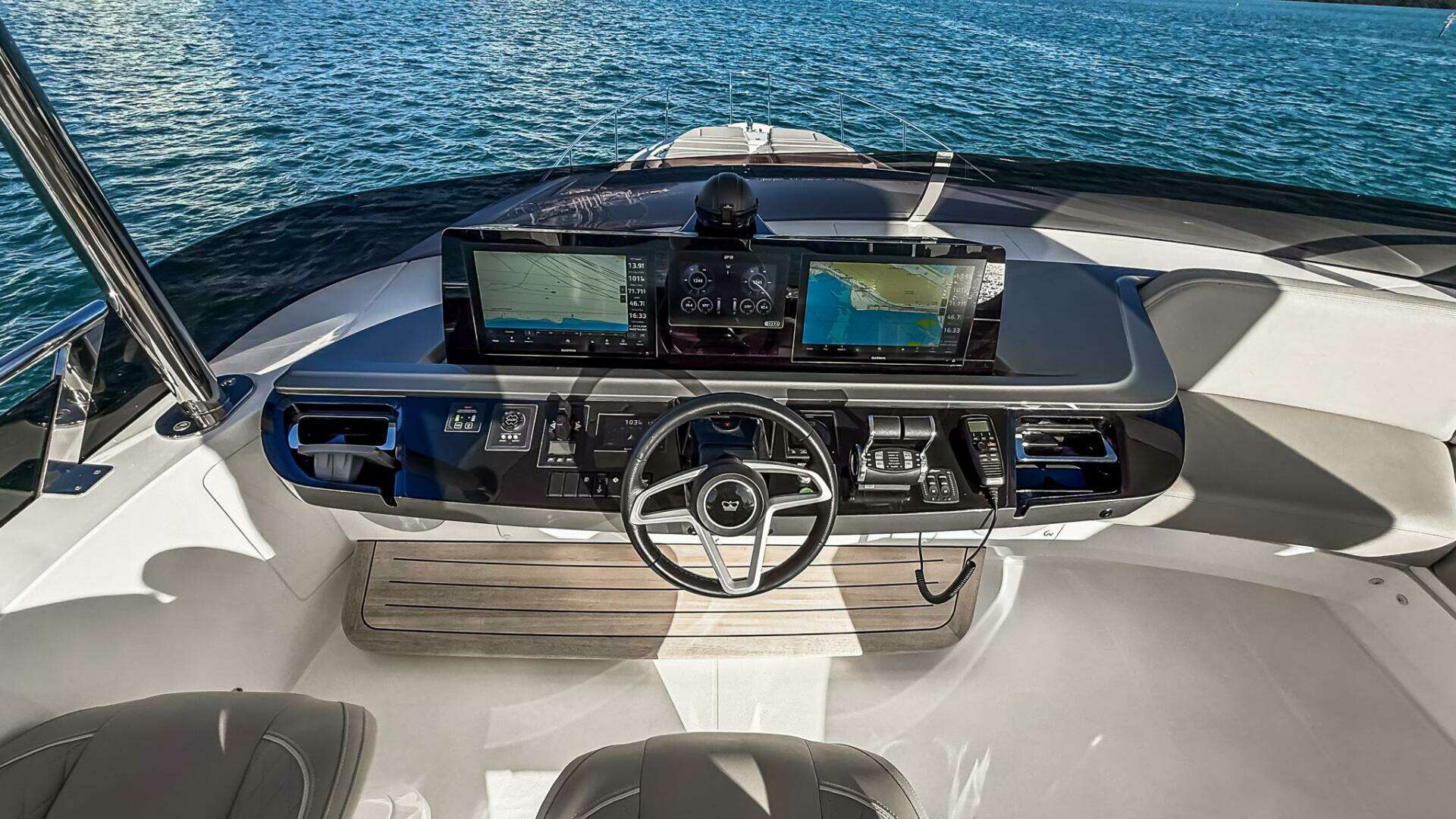 2026 Princess S65 Sportbridge - Image 104