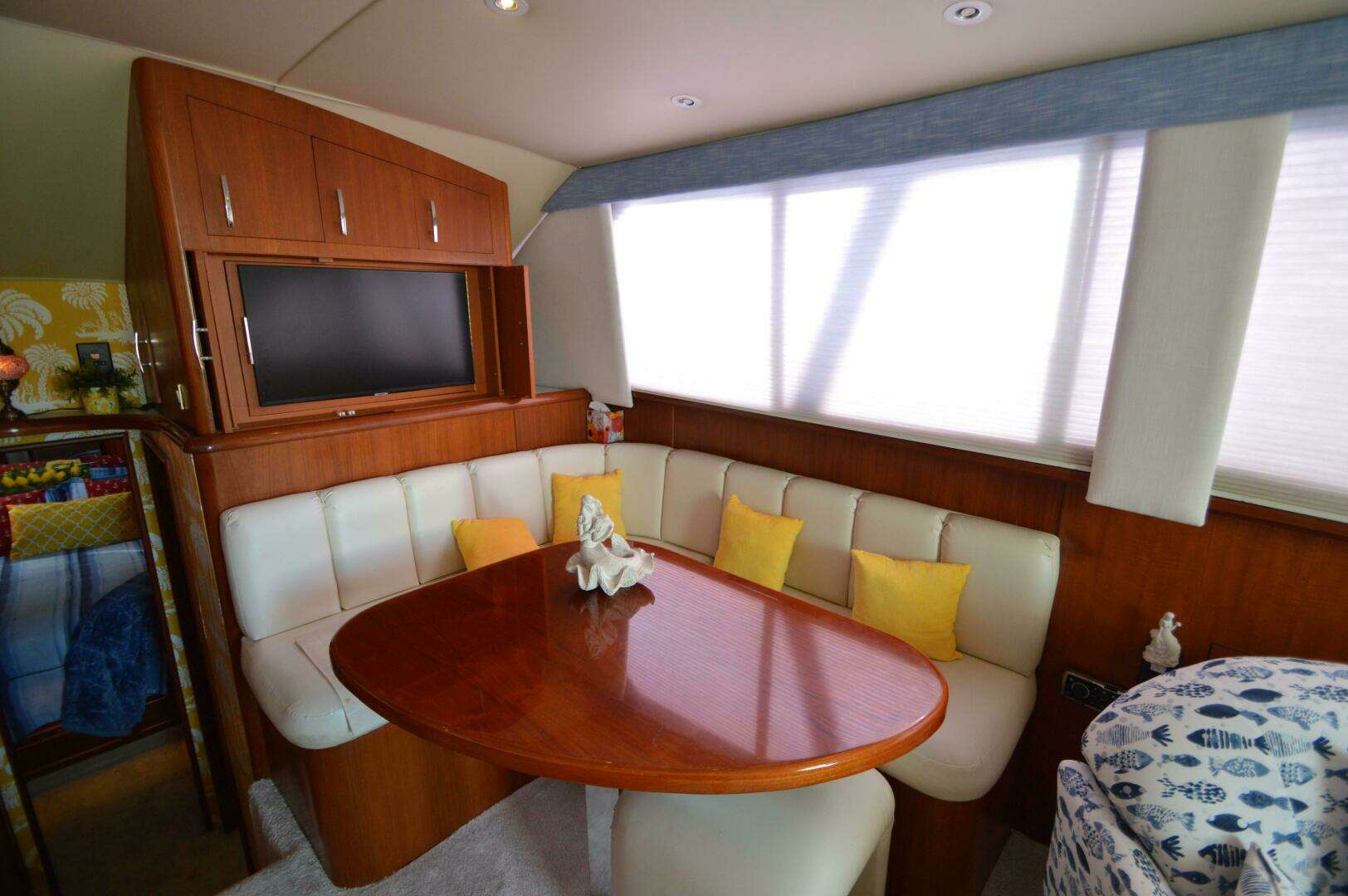 1995 Ocean 48 Cockpit Motor Yacht - Image 10