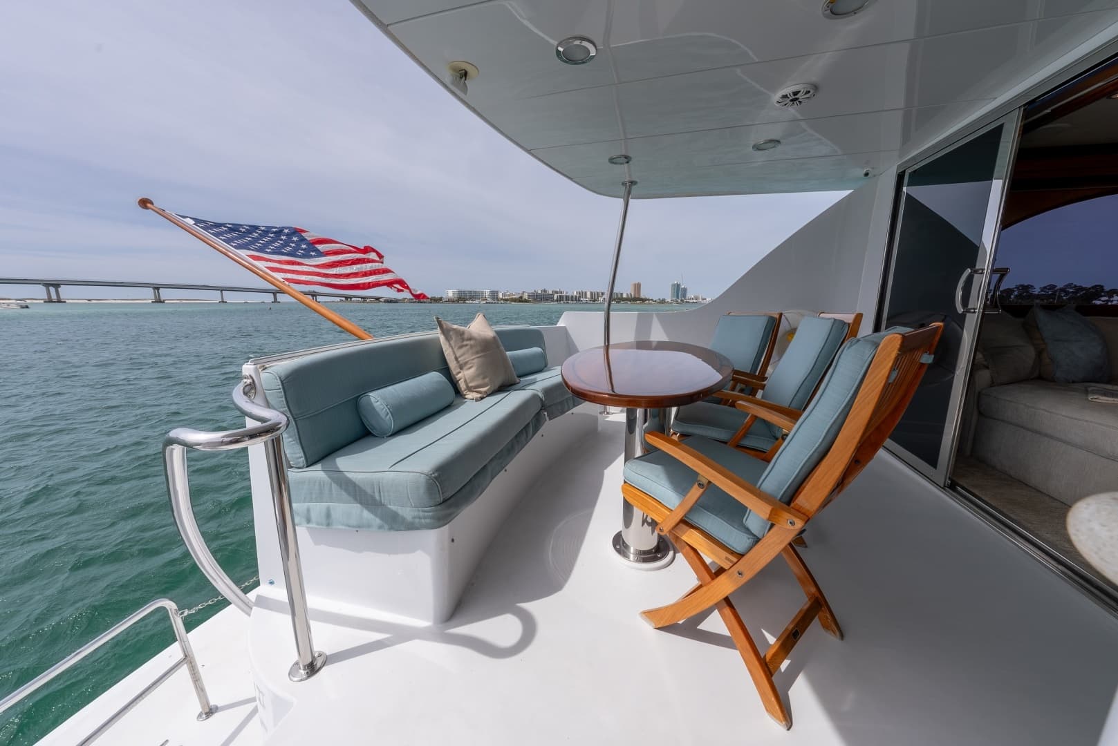 2004 Hatteras Sport Deck - Image 41