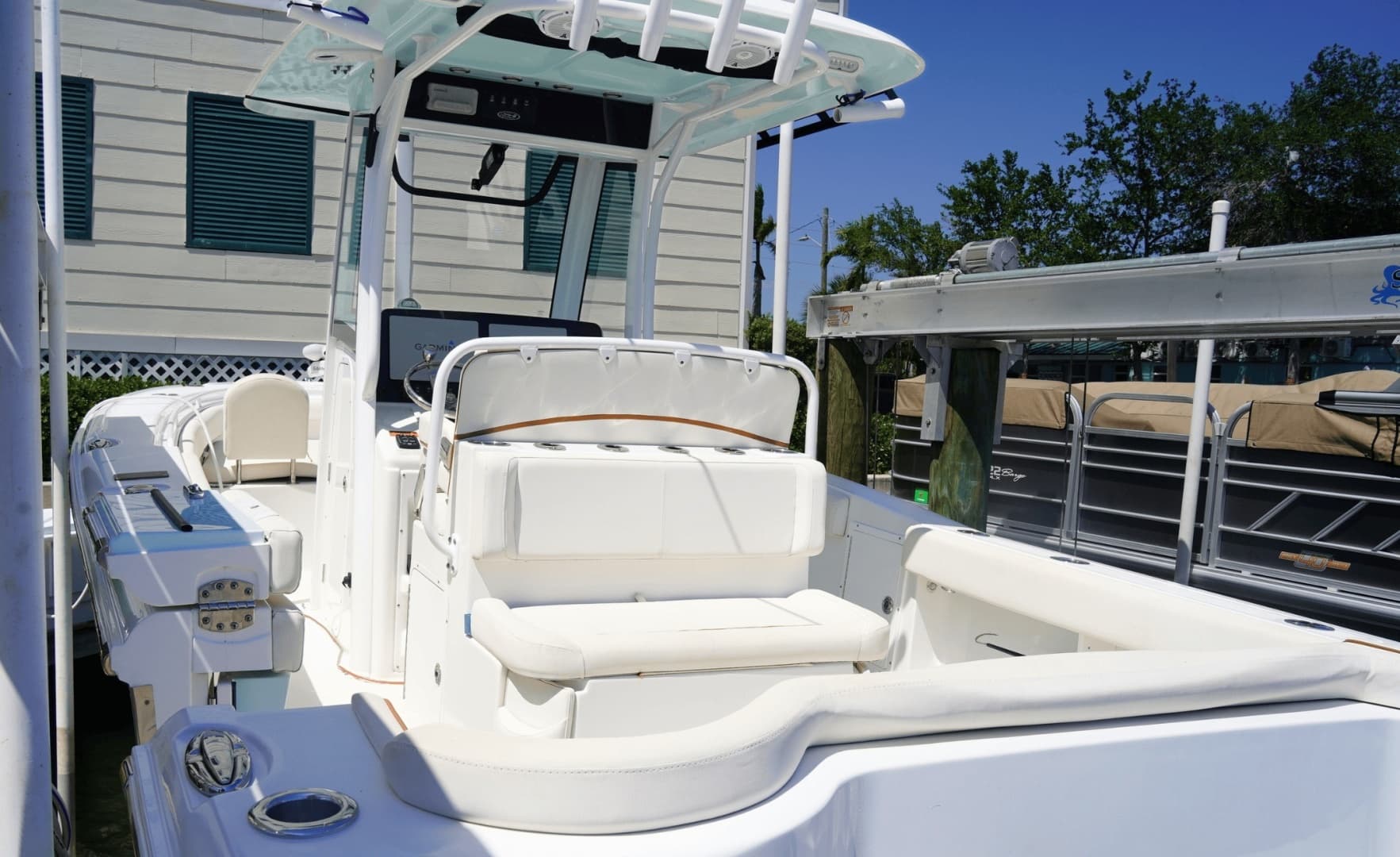 2021 Sea Hunt Ultra 275SE - Image 14