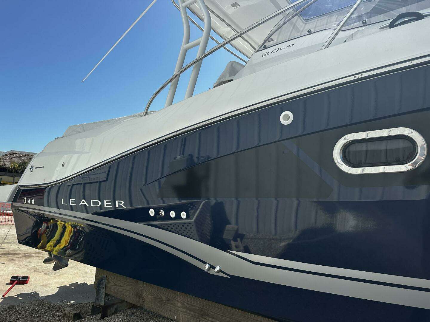 2024 Jeanneau 9.0 Leader - Image 3