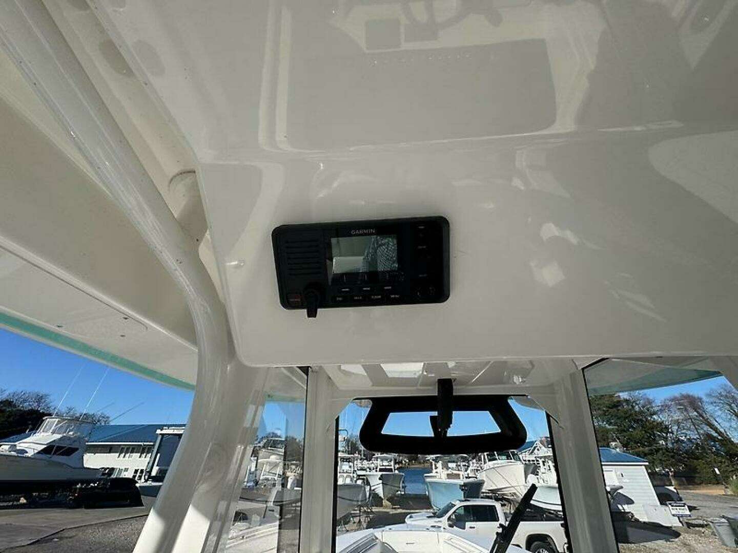 2022 Regulator 31 FS - Image 25