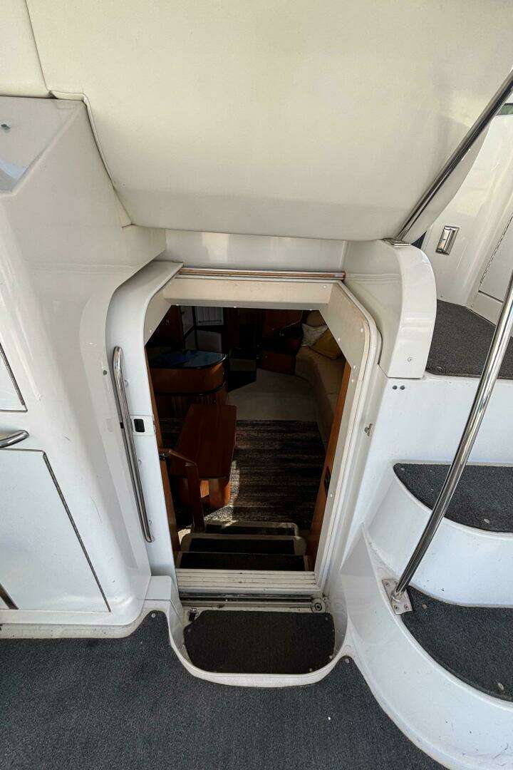 2001 Carver 396 Aft Cabin MY - Image 43