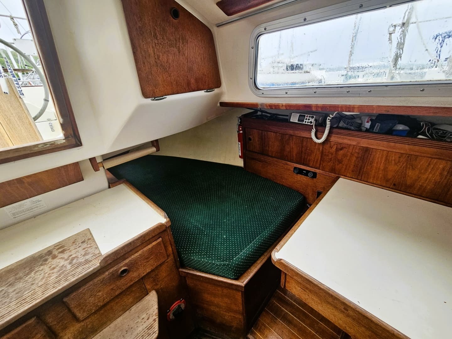 1985 Sabre 34 - Image 14