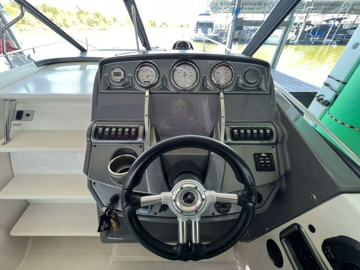 2009 Monterey 280 SC - Image 20