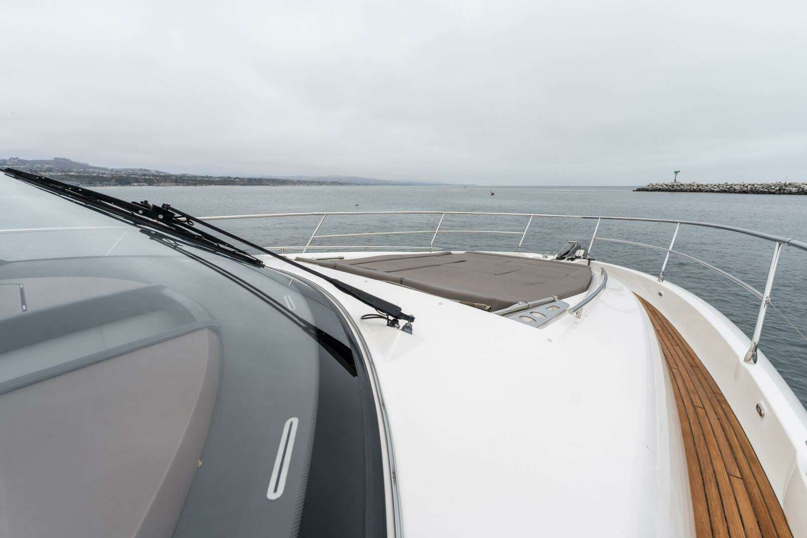 2018 Prestige 560 - Image 65
