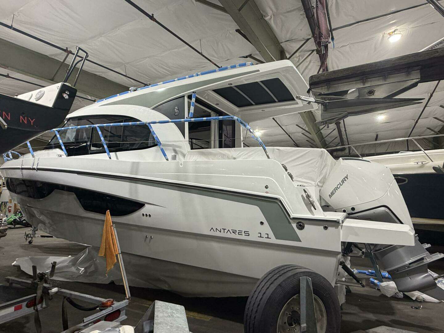2026 Beneteau Antares 11 - Image 3