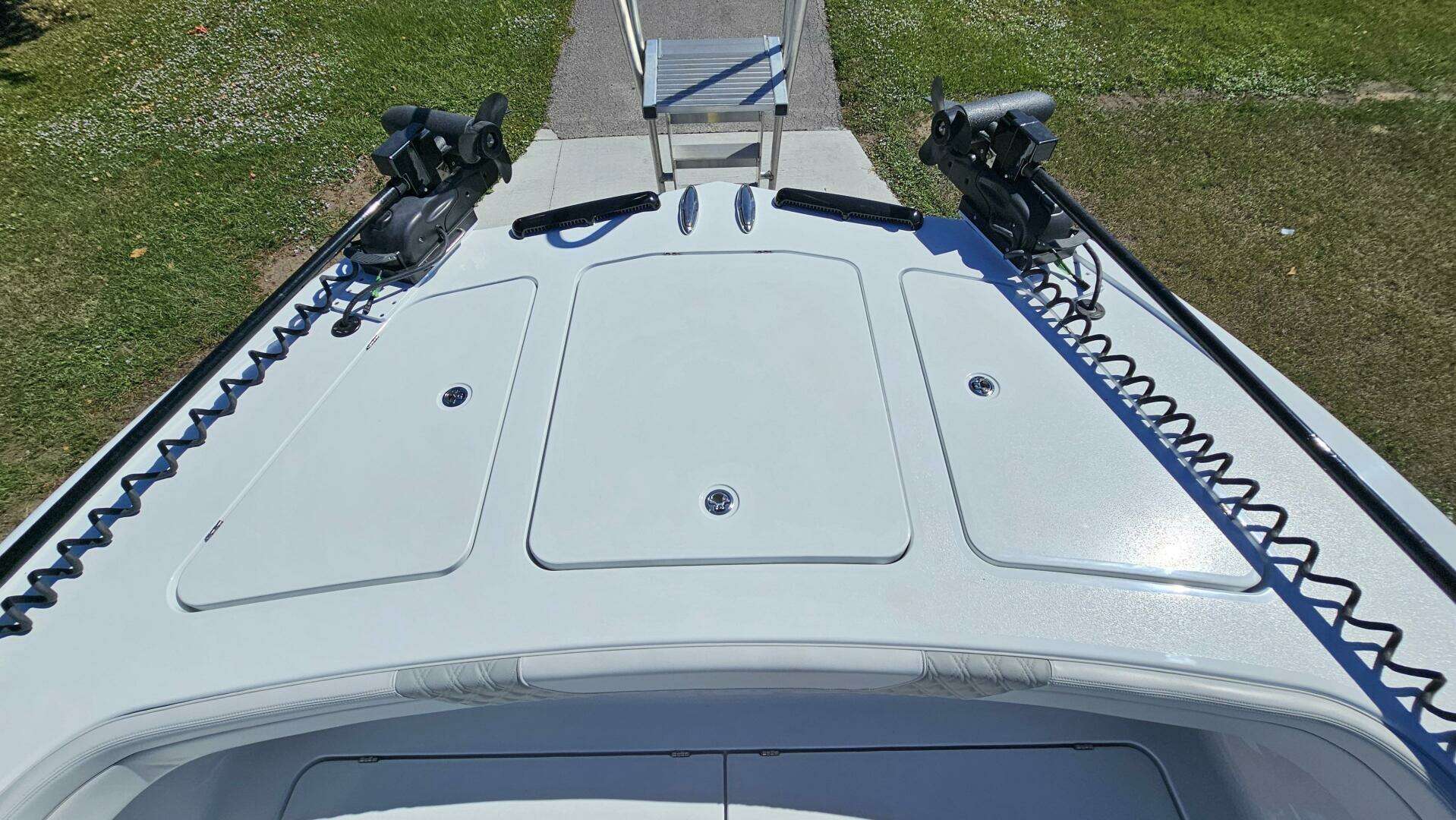 2025 Costa Custom 34SV - Image 18