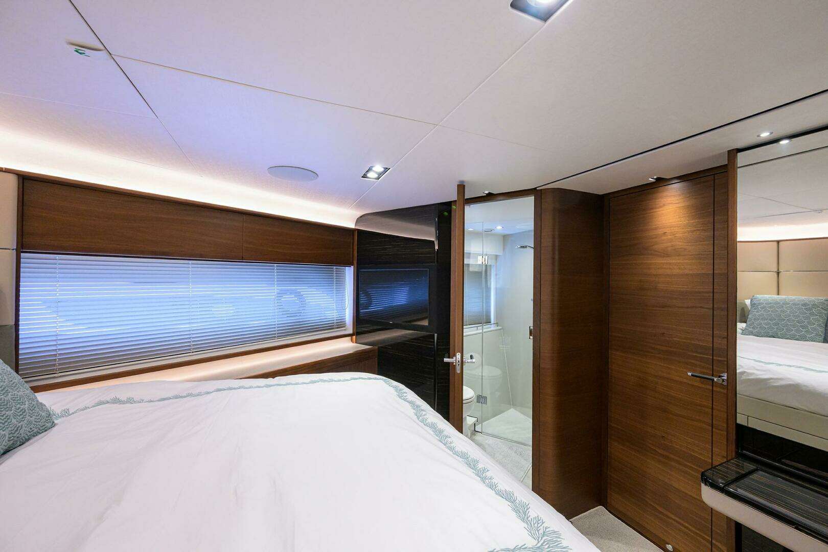 2021 Princess Y78 - Image 42