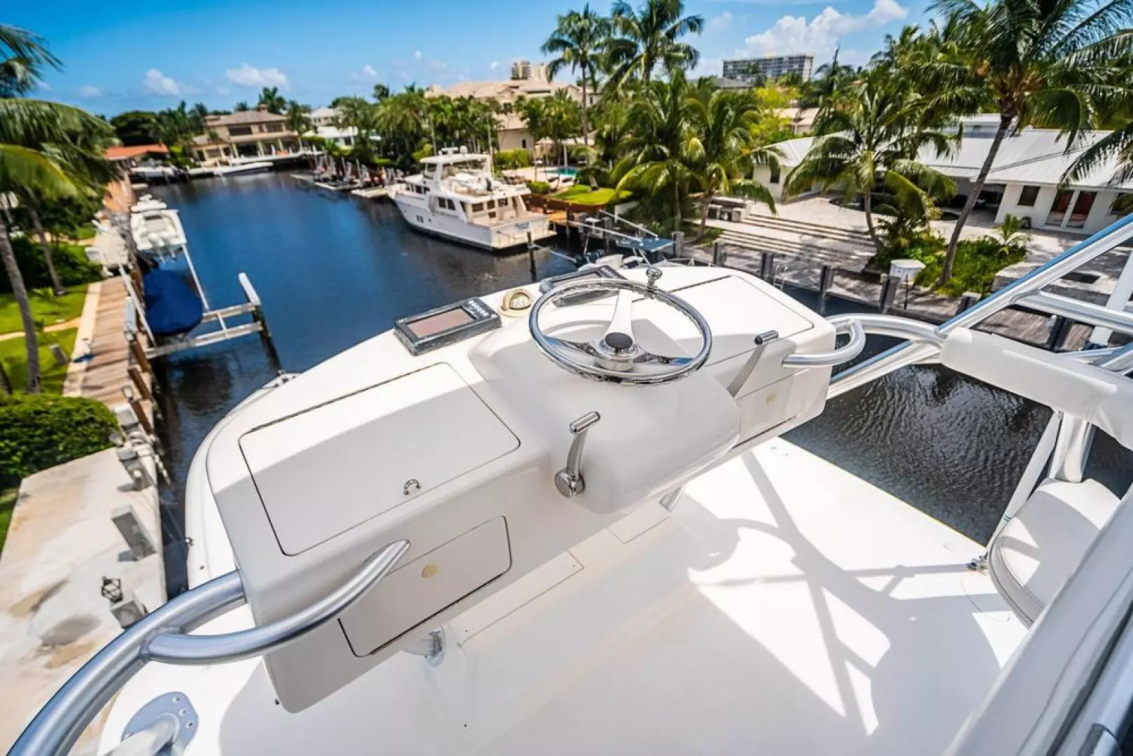 2007 Viking Enclosed Bridge - Image 11