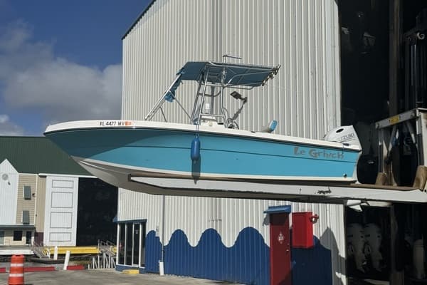 2005 Angler 204