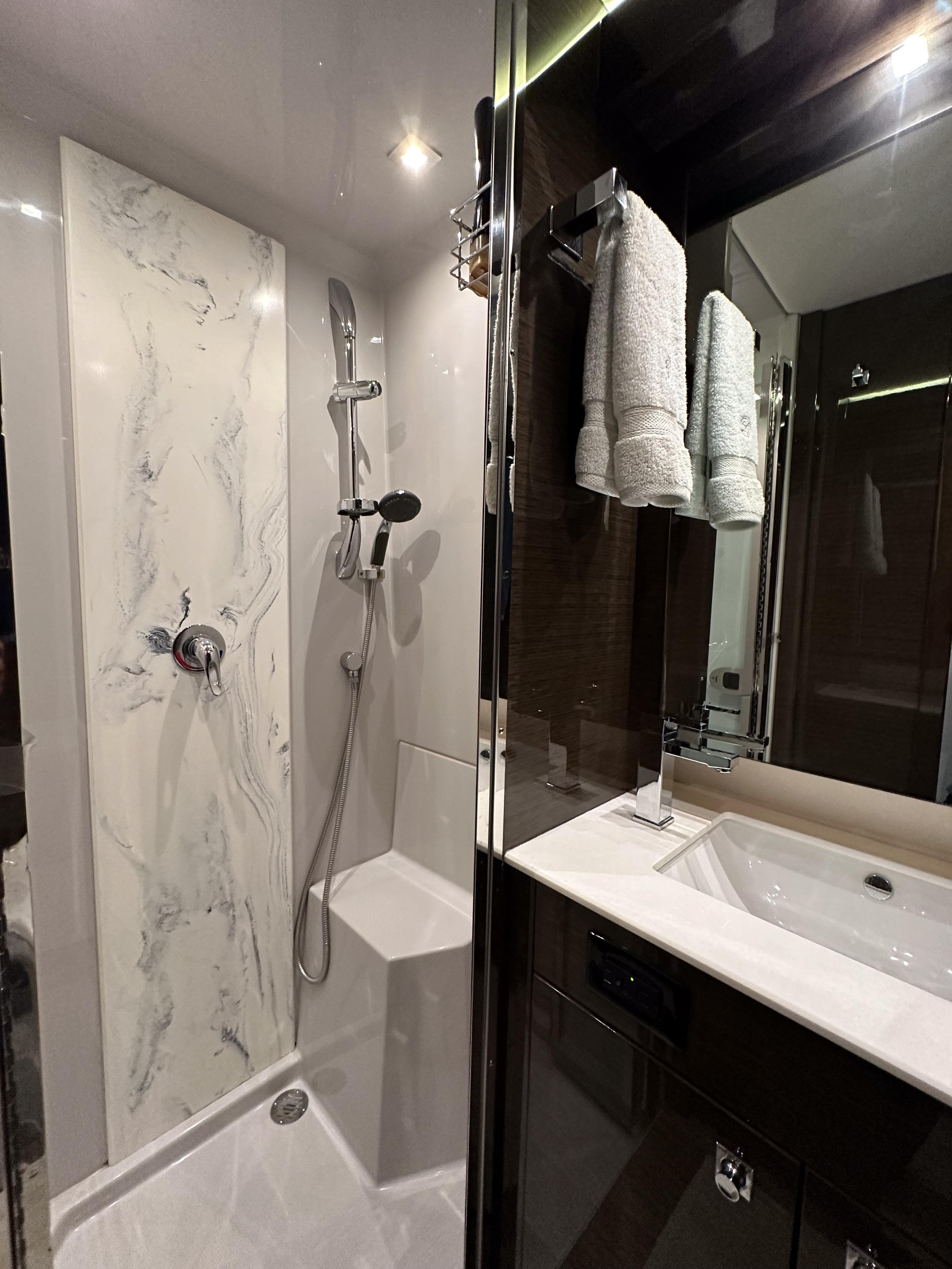 Luxurious bathroom in a 2019 Cruisers Yachts 50 Cantius.