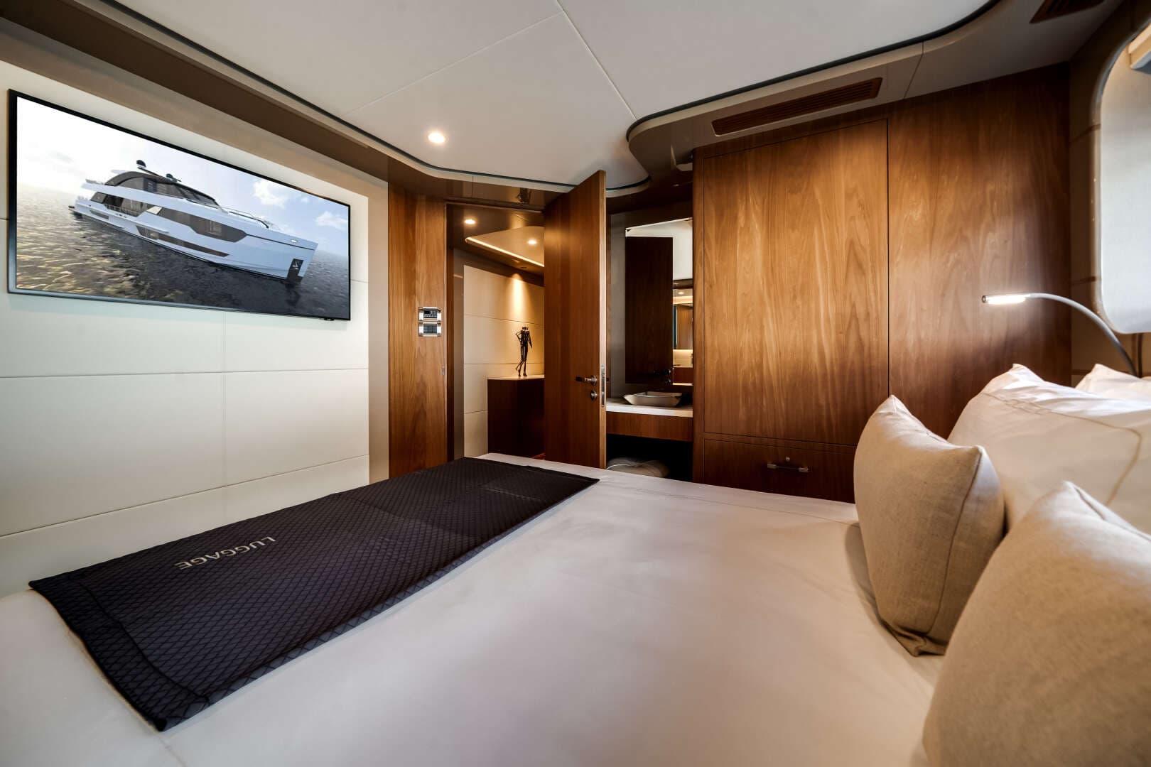 2026 Ocean Alexander 30R - Image 56
