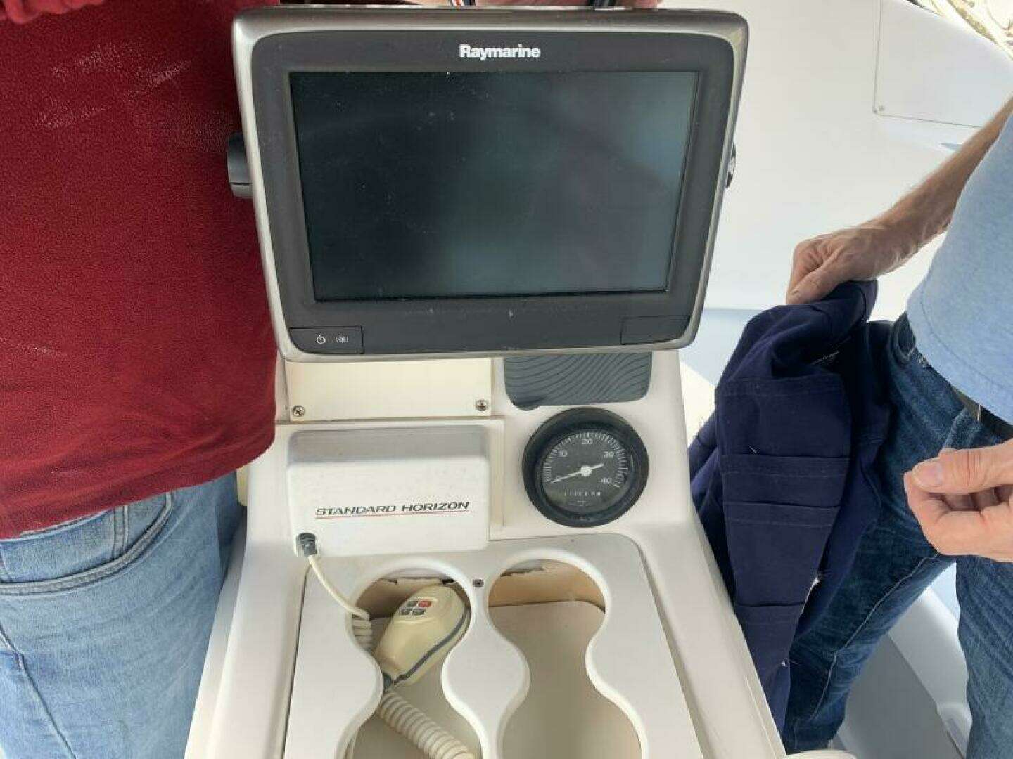 2001 Hunter 340 - Image 11