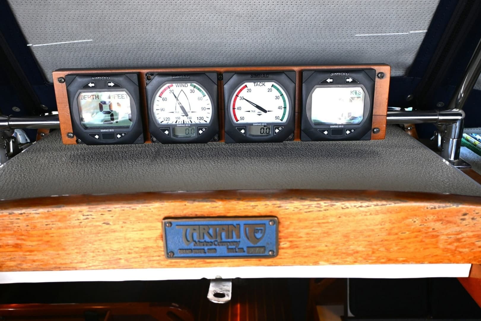 1980 Tartan 37 - Image 30